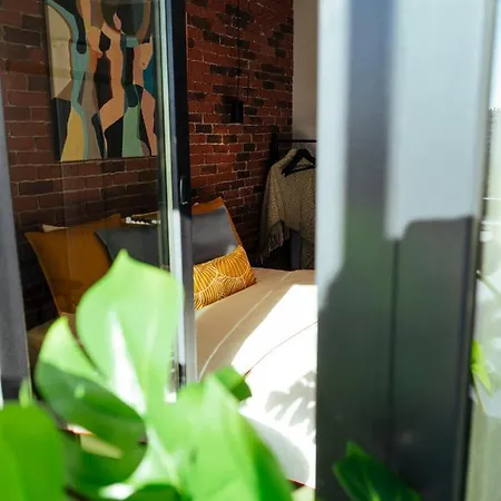 Les Charmes D'elisabeth Apartment *