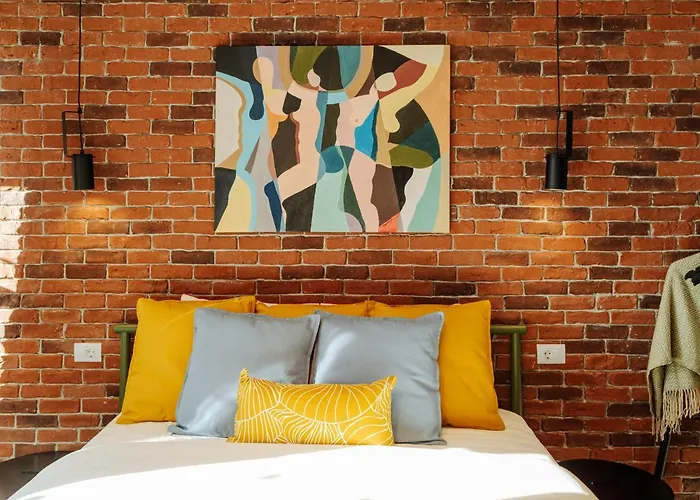 Les Charmes D'elisabeth *